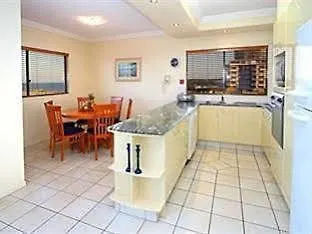 Sunshine Towers Boutique Apartments 玛志洛 公寓式酒店